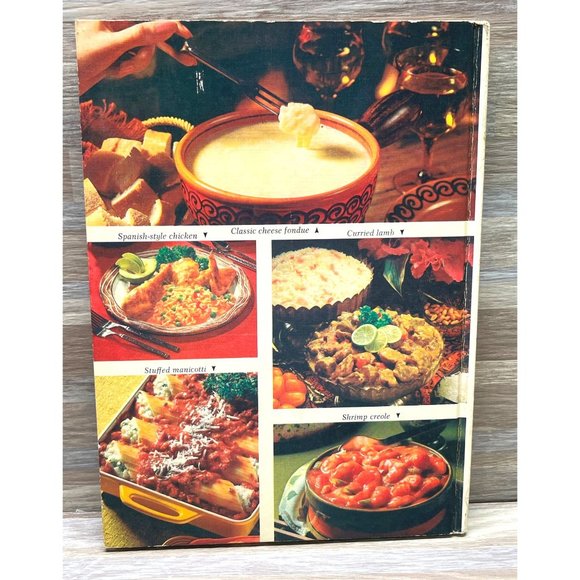 Casserole Cookbook by Better Homes and Gardens Vintage One Dish Recipes 1970 - Picture 4 of 10